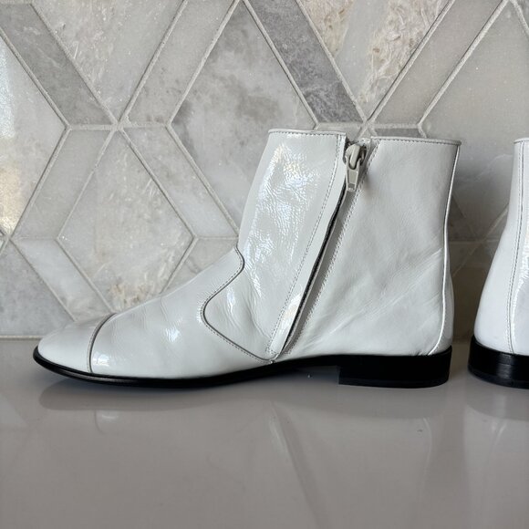 Jeffree Campbell Size 7.5 Patent White Ankle Boot Zipper Black Sole Gretta - Picture 3 of 12